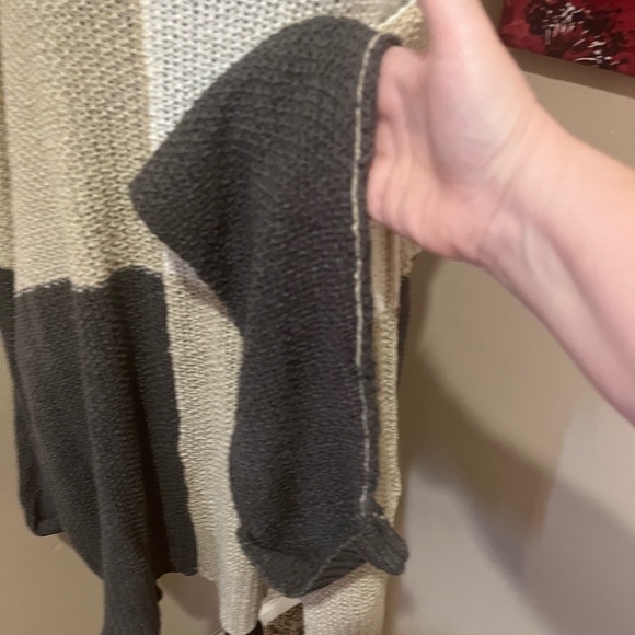 Easel Cream, Tan & Gray Colorblock Oversized Knit Sweater, size 3X - Picture 5 of 10